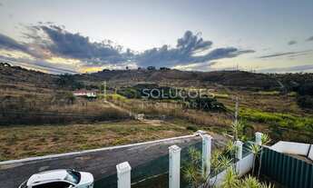 Imagem: Sobrado, 4 Quartos, Armários Planejados