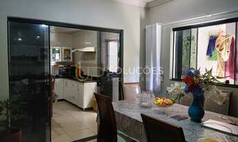 Imagem 4: Casa Padrão 3 Quartos (1 Suíte) +2 Vagas+ Banheiro Social + Ótima localização