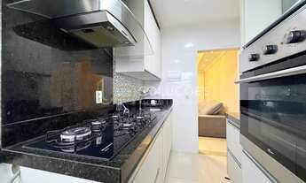 Imagem 7: Apartamento Reformado, 2 Quartos (1 Closet), Cozinha Planejada