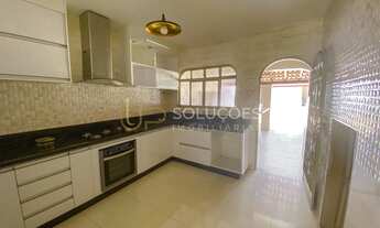 Imagem 2: 5 Quartos | 1 Suíte | Varanda | Churrasqueira | 3 Vagas