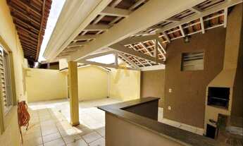 Imagem: Casa à venda no bairro Vila Tibério