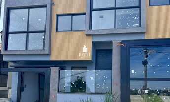 Imagem: Sobrado à venda no bairro Vila Verde