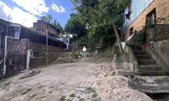 Imagem: Terreno à venda no bairro Medianeira