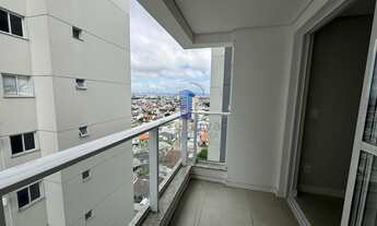 Imagem 3: Apartamento com sacada em Home Club