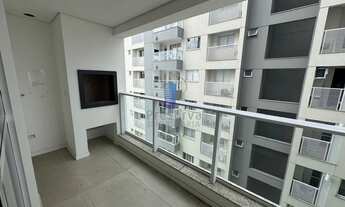 Imagem 2: Apartamento com sacada em Home Club