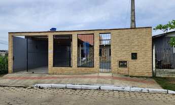 Imagem: Casa de 1 quarto com amplo terreno no bairro