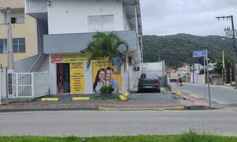 Imagem 7: Sala Comercial na av. Principal do Espinheiros com 90 m²