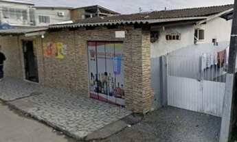 Imagem: CASA COM POTENCIAL DE RENDA PARA VENDA!