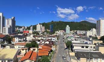 Imagem 3: Apartamento com 1 suíte e sacada em ótima localização