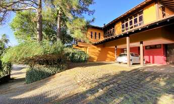 Imagem: Casa Alto Padrão muito charmosa em estilo