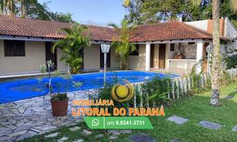Imagem 3: Casa com piscina