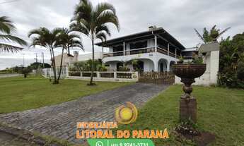 Imagem: Sobrado de frente para a praia, com 7 quartos