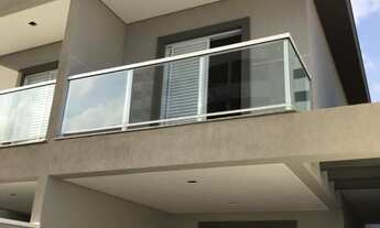 Imagem: Lindo sobrado localizado na Rua Jesuíno