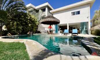 Imagem 4: Casa Alto Padrão c/4 Dorms c/ 2 Suítes + Área Gourmet e Quiosque e Piscina. Loc: Condomín