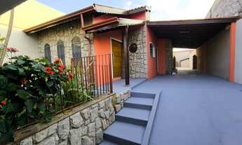 Imagem 2: Casa à venda c/ 208m² + 02 dorm. + 05 vagas de garagem