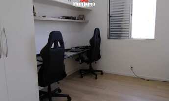 Imagem 4: Apartamento c/ 2 Dormitorios c/ 1 Suite + Varanda e 1 Vaga de Garagem. Loc: Condomínio Re