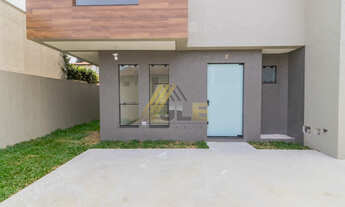 Imagem 2: Sobrado Alto Padrão com terraço no Uberaba, Curitiba/PR