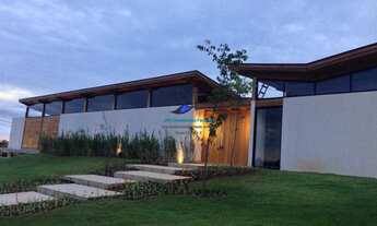 Imagem 3: Casa de Luxo com Arquitetura em U e Spa em Itu – 980m²