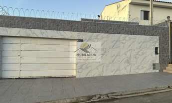 Imagem: Casa Alto Padrão com 2 Dormitórios no