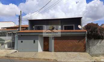 Imagem: Sobrado com 3 Dormitórios no Jardim Nova