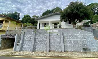 Imagem: CASA NO CENTRO DE CAPINZAL/SC