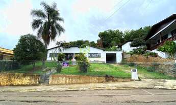 Imagem: CASA NO CENTRO DE OURO/SC