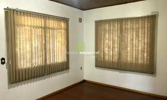 Imagem 2: OPORTUNIDADE!, 7 dormitórios, 2 banheiro, 2 vagas na garagem, 200M² de Área Construída, 36