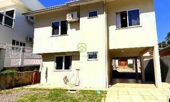 Imagem 4: CASA DE DOIS ANDARES NO CENTRO DE CAPINZAL/SC