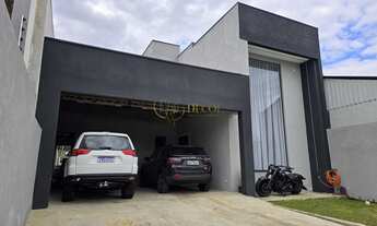 Imagem 3: Linda Residência em Alto Padrão localizada no bairro Barigui em Araucária/PR - Aceita apar