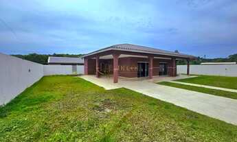 Imagem: Casa com Edícula Localizada na estrada