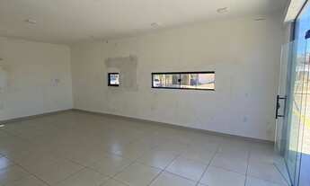 Imagem 5: Ponto comercial para locação na Betolândia, em Juazeiro do Norte, com estacionamento!