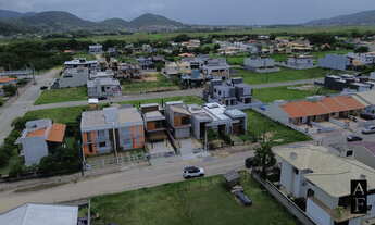 Imagem 2: Sobrado Diferenciado, 3 dormitórios, 3 suíte, 3 banheiro, 143M² de Área Construída, 160M²