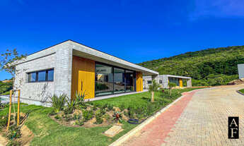 Imagem: Casa Alto Padrão em Garopaba, frente mar