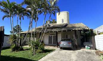 Imagem: Casa à venda no bairro Praia da Ferrugem
