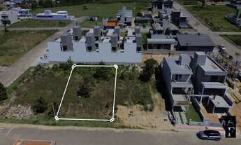 Imagem: Terreno em Bairro Ferraz com Vista ao mar