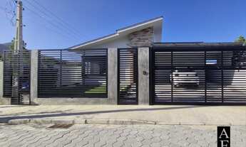 Imagem: Lindíssima Casa de Alvenaria em Garopaba/SC