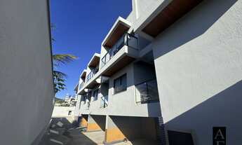 Imagem: Sobrado no centro de Garopaba