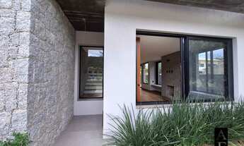 Imagem 2: Casa Alto Padrão com 3 Suítes em Bairro Panorâmico