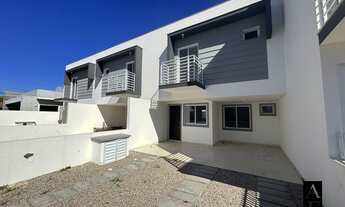 Imagem: Sobrado Geminado com pátio individual