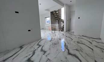 Imagem 2: Sobrado 03 quartos com suíte, terraço, garagem no subsolo, frente pra rua no Capão Raso