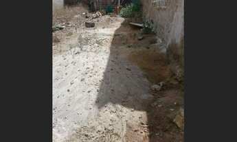 Imagem: Vendo terreno localizado perto do deus é