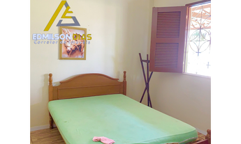 Imagem 3: CASA VARANDADA E COM ÁREA VERDE NO ICARAÍ! EM REFORMA