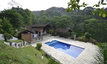 Imagem 2: Sítio à Venda em Juquitiba SP com 25.000 m2, piscina e lagos