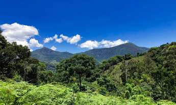 Imagem 7: Sítio com casa, cachoeira e nascente em Aiuruoca-MG