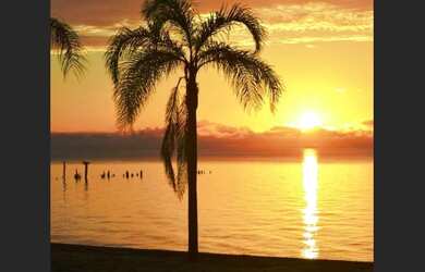 Imagem 4: Casa a 100 passos da lagoa saindo da água e a quinta casa