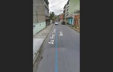 Imagem 2: Casa principal de 3 andares, 1 Loja e 5 casas nós fundos toda documentada 21 975418932