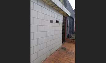 Imagem 6: CASA ESPAÇOSA COM PISCINA, SUITE + PONTO COMERCIAL