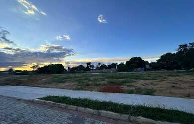 Imagem 2: Lote no Residencial Alta Brisa - Jardim Botânico / Tororó