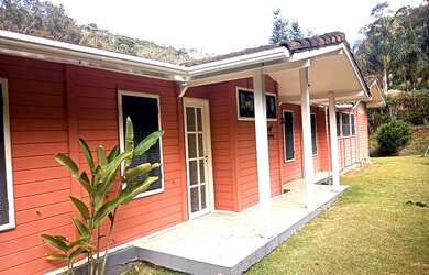 Imagem 2: Casa com 4 dormitórios - venda - Pedro do Rio - Petrópolis/RJ