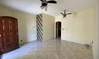 Imagem 7: Linda Casa em Condomínio, Piscina c/ Cascata, Área Gourmet – Suíte